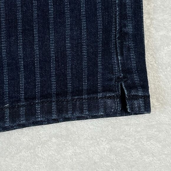 Abercrombie & Fitch Dark Blue Jean Shorts Women’s 24 Striped - Picture 12 of 17